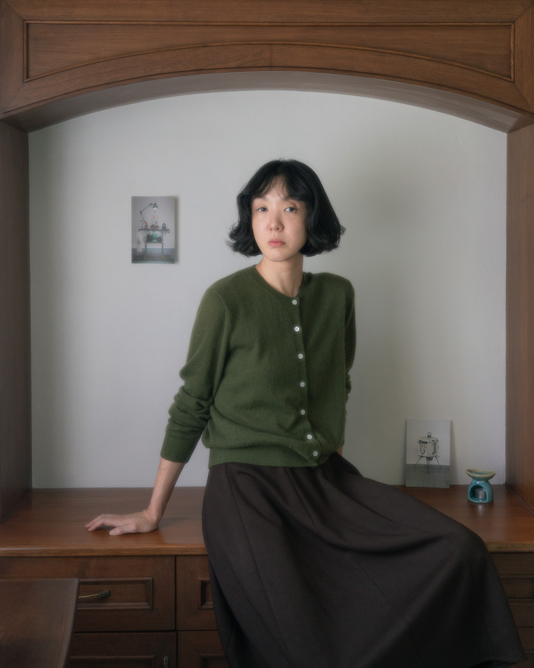 올리브 실크 캐시미어 가디건 착용 코디 1