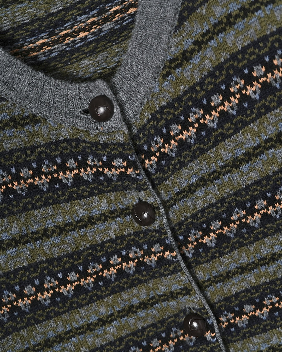 Patterned Round Neck Cardigan 제품 사진 4