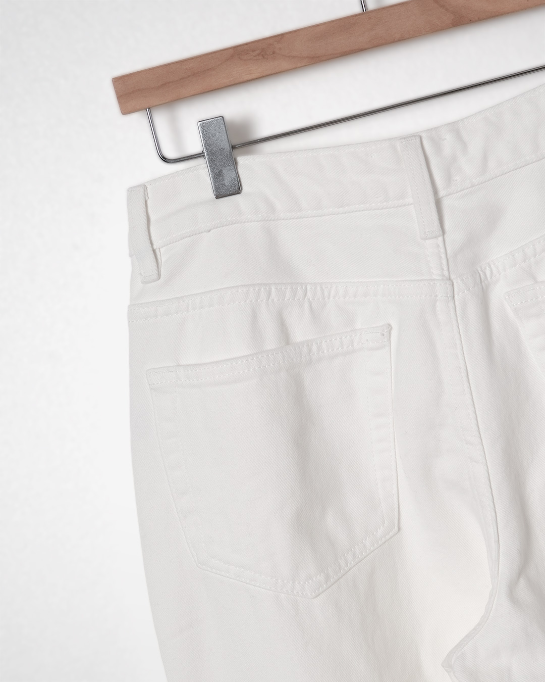 Pure White Long Straight Jeans 제품 사진 1