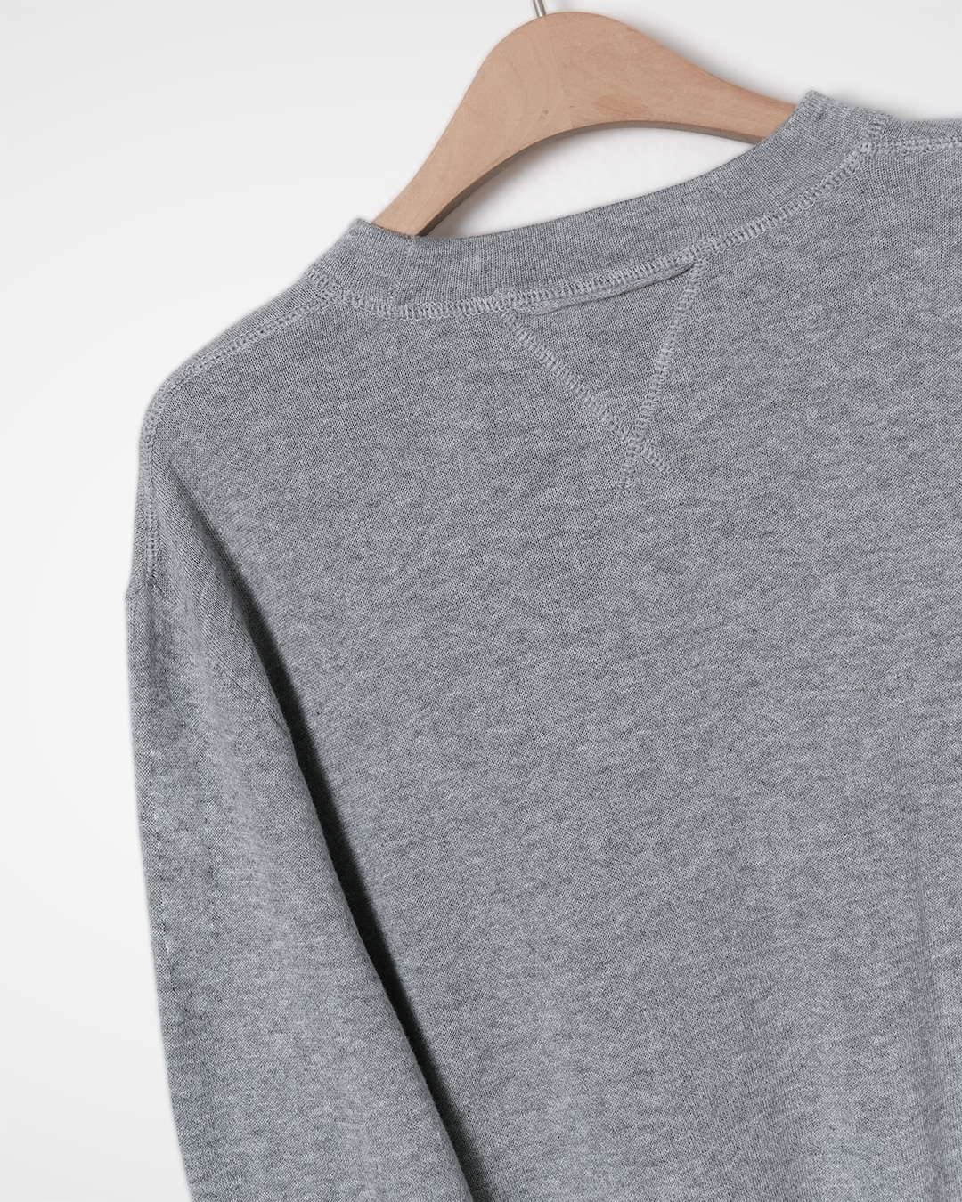 Collegiate Lettering Crewneck Knit 제품 사진 7