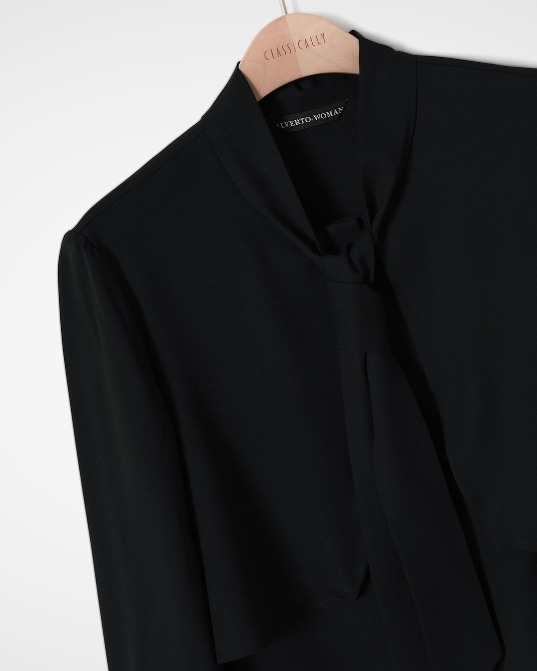 Tie Neck Pocket Blouse 상품 사진