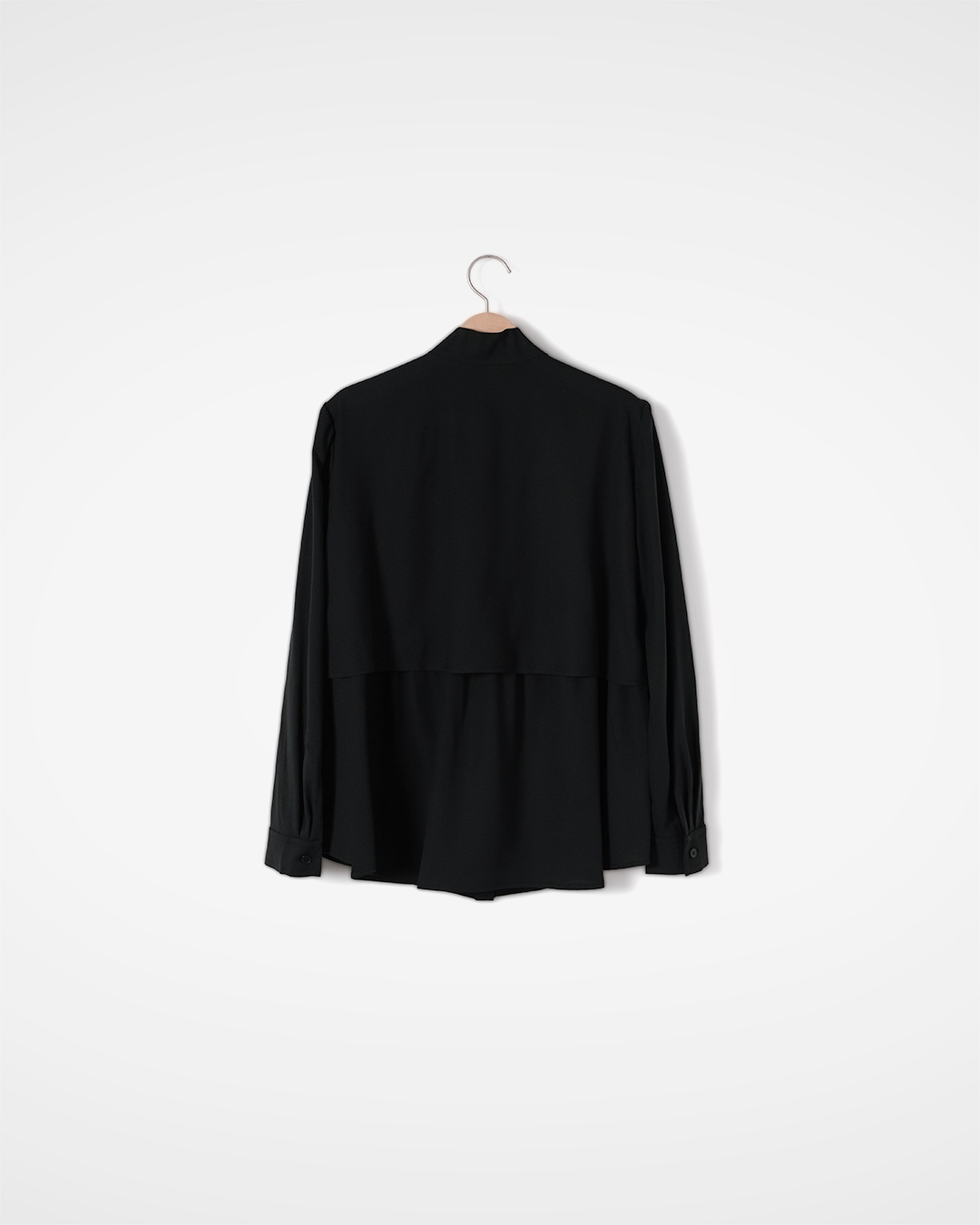 Tie Neck Pocket Blouse 상품 사진