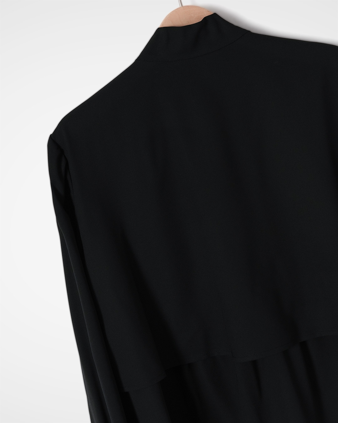 Tie Neck Pocket Blouse 상품 사진